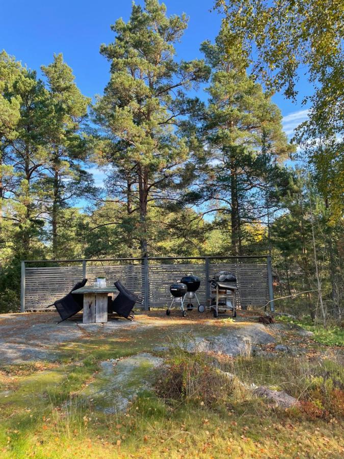 Charmigt Hus Pa Vindoe Villa Stockholm Exterior photo